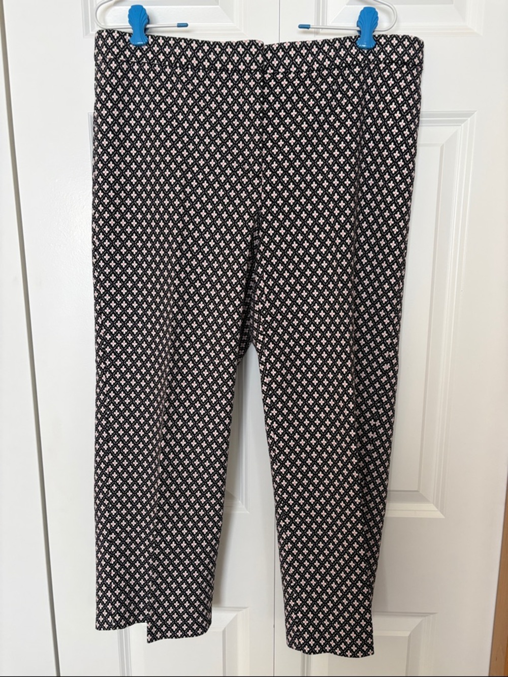 J. Jill Black and White Floral Geometric Pants EUC 🙌